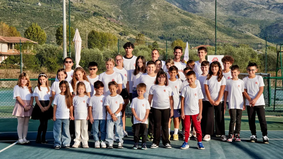 Gruppo di allievi della L.A. Next Gen Tennis